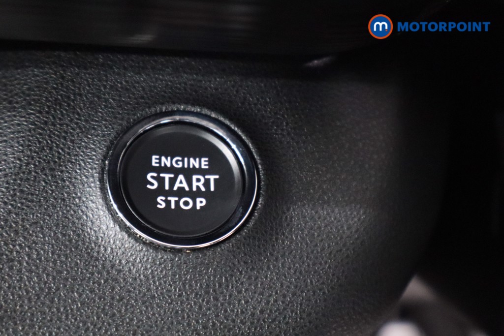 Jeep Avenger Altitude Manual Petrol SUV - Stock Number (1565175) - 13th supplementary image