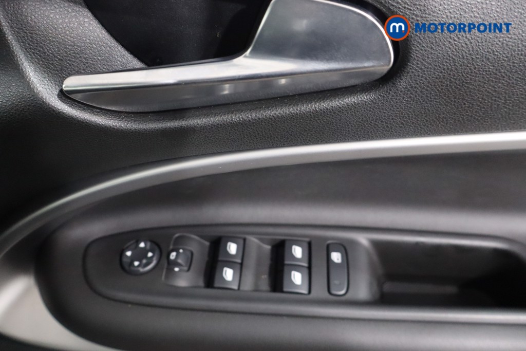 Jeep Avenger Altitude Manual Petrol SUV - Stock Number (1565175) - 23rd supplementary image