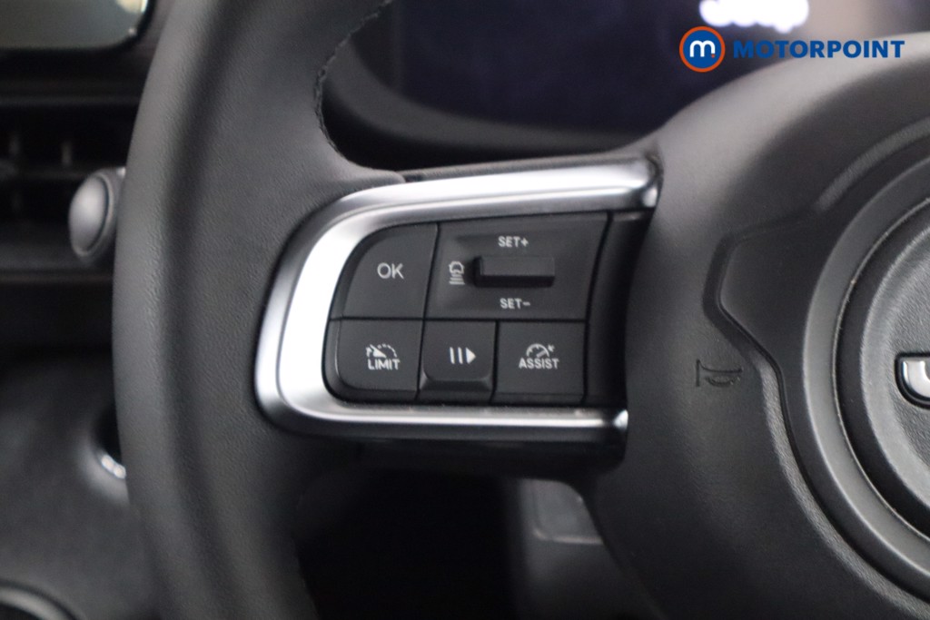 Jeep Avenger Altitude Manual Petrol SUV - Stock Number (1565184) - 7th supplementary image