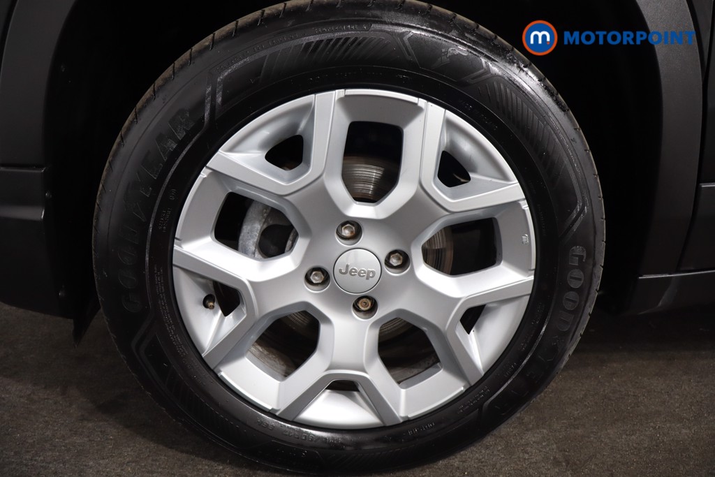 Jeep Avenger Altitude Manual Petrol SUV - Stock Number (1565184) - 11th supplementary image