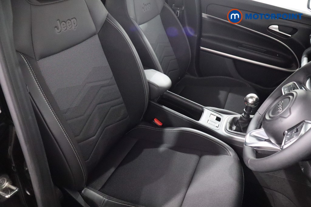 Jeep Avenger Altitude Manual Petrol SUV - Stock Number (1565184) - 19th supplementary image