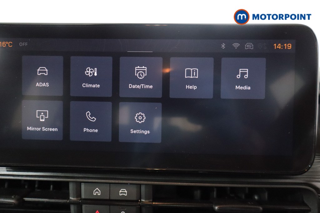 Jeep Avenger Altitude Manual Petrol SUV - Stock Number (1565188) - 2nd supplementary image