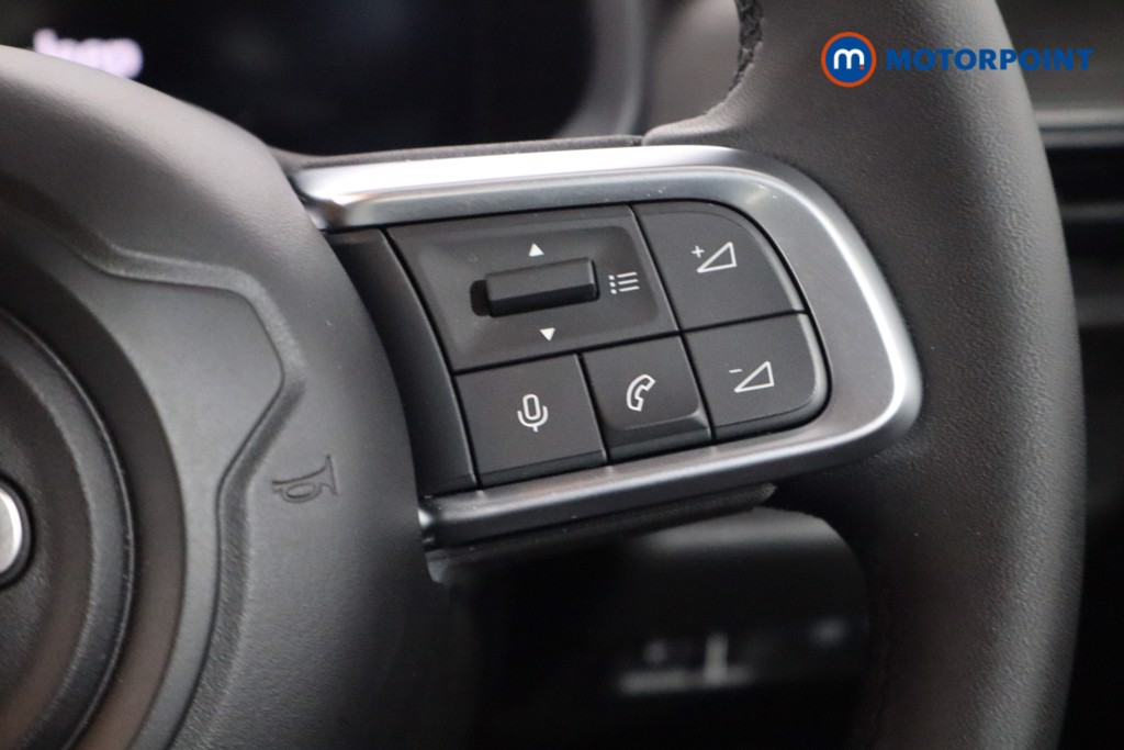 Jeep Avenger Altitude Manual Petrol SUV - Stock Number (1565188) - 8th supplementary image