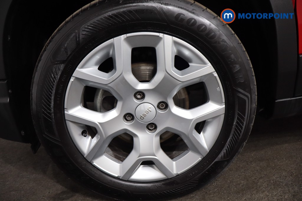 Jeep Avenger Altitude Manual Petrol SUV - Stock Number (1565188) - 11th supplementary image