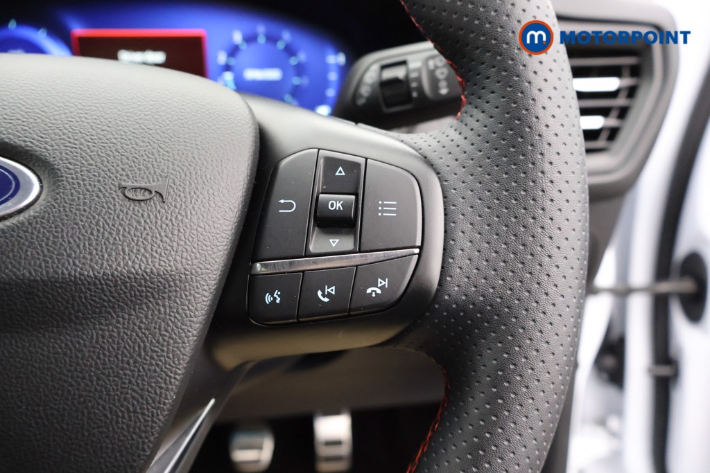 Ford Focus St-Line Vignale Manual Petrol-Electric Hybrid Hatchback - Stock Number (1565657) - 3rd supplementary image