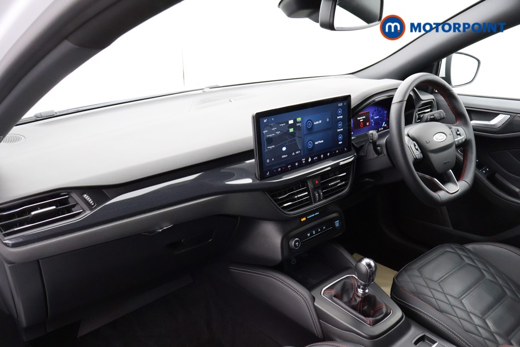 Ford Focus St-Line Vignale Manual Petrol-Electric Hybrid Hatchback - Stock Number (1565657) - 13th supplementary image