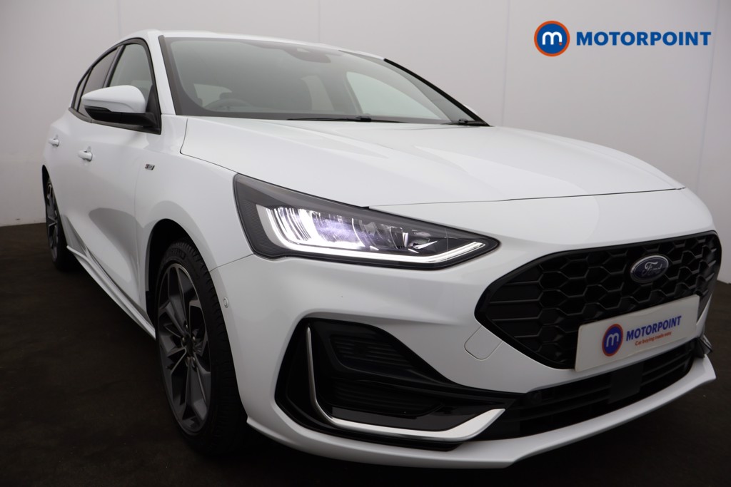 Ford Focus St-Line Vignale Manual Petrol-Electric Hybrid Hatchback - Stock Number (1565657) - 19th supplementary image