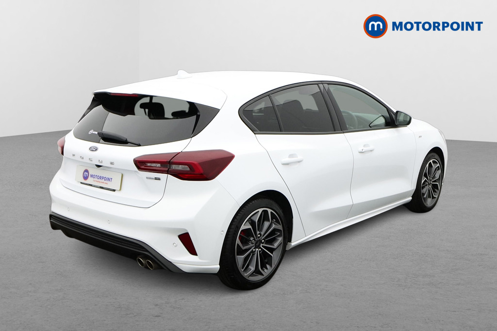 Ford Focus St-Line Vignale Manual Petrol-Electric Hybrid Hatchback - Stock Number (1565657) - Drivers side rear corner