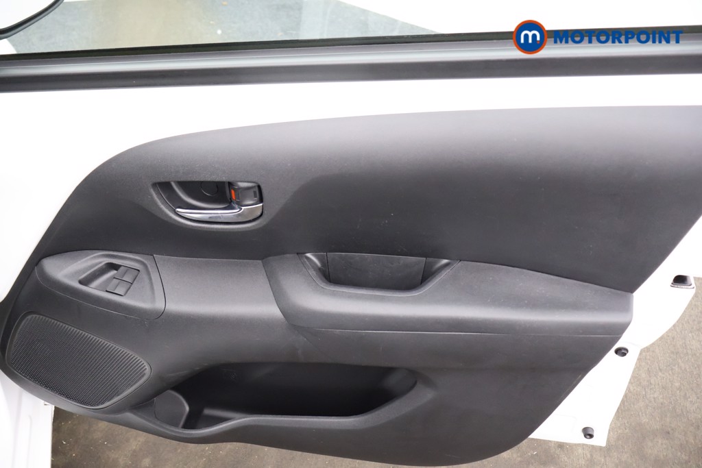 Peugeot 108 Allure Manual Petrol Hatchback - Stock Number (1565716) - 9th supplementary image