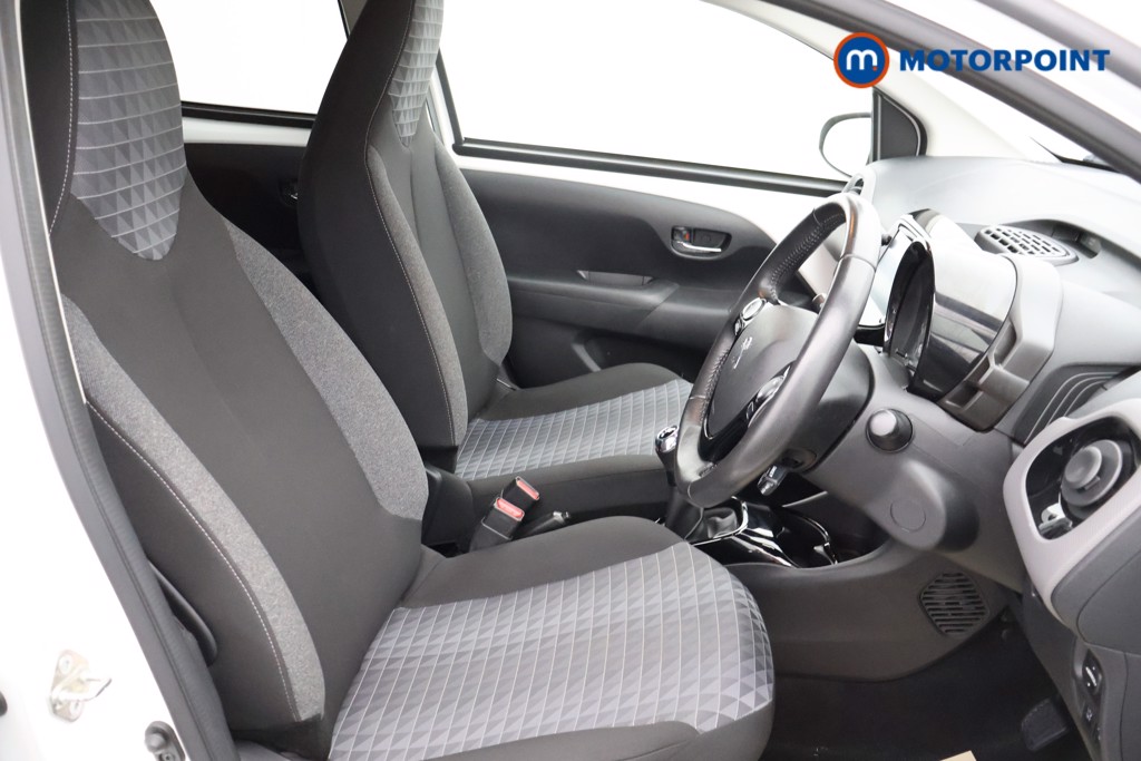 Peugeot 108 Allure Manual Petrol Hatchback - Stock Number (1565716) - 11th supplementary image