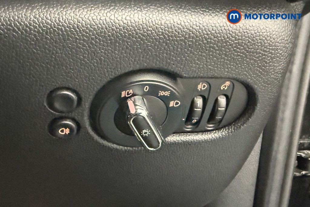 Mini Hatchback Cooper S Exclusive Automatic Petrol Hatchback - Stock Number (1565771) - 12th supplementary image