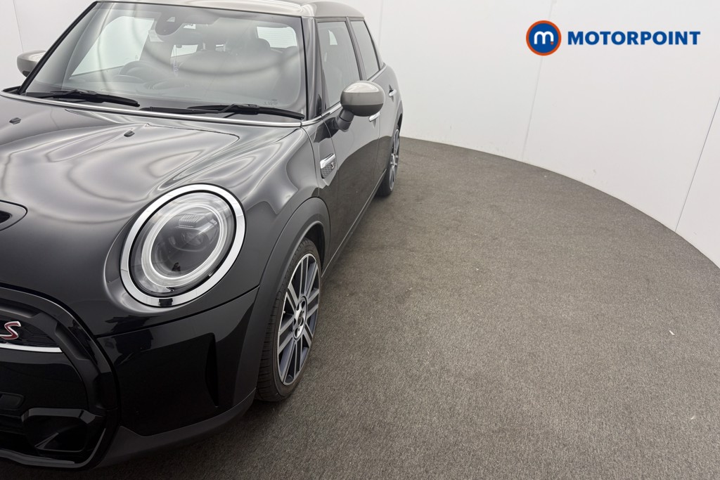 Mini Hatchback Cooper S Exclusive Automatic Petrol Hatchback - Stock Number (1565771) - 20th supplementary image