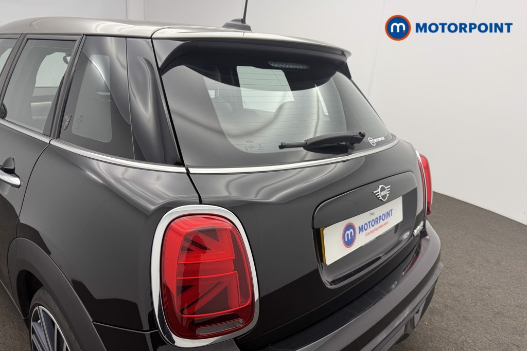 Mini Hatchback Cooper S Exclusive Automatic Petrol Hatchback - Stock Number (1565771) - 23rd supplementary image