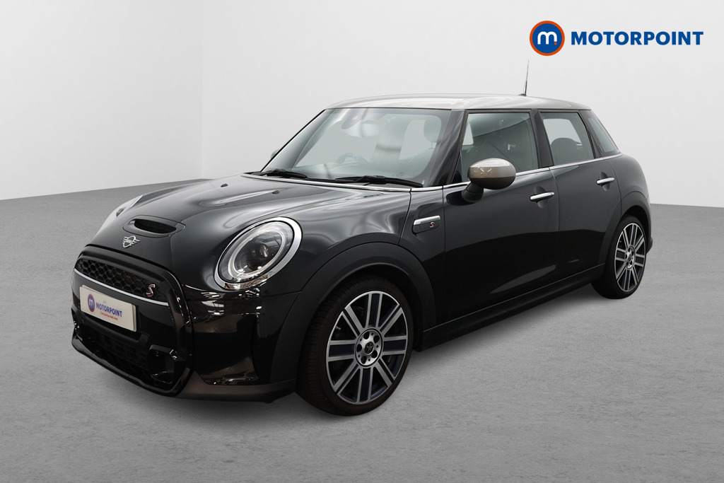 Mini Hatchback Cooper S Exclusive Automatic Petrol Hatchback - Stock Number (1565771) - Passenger side front corner