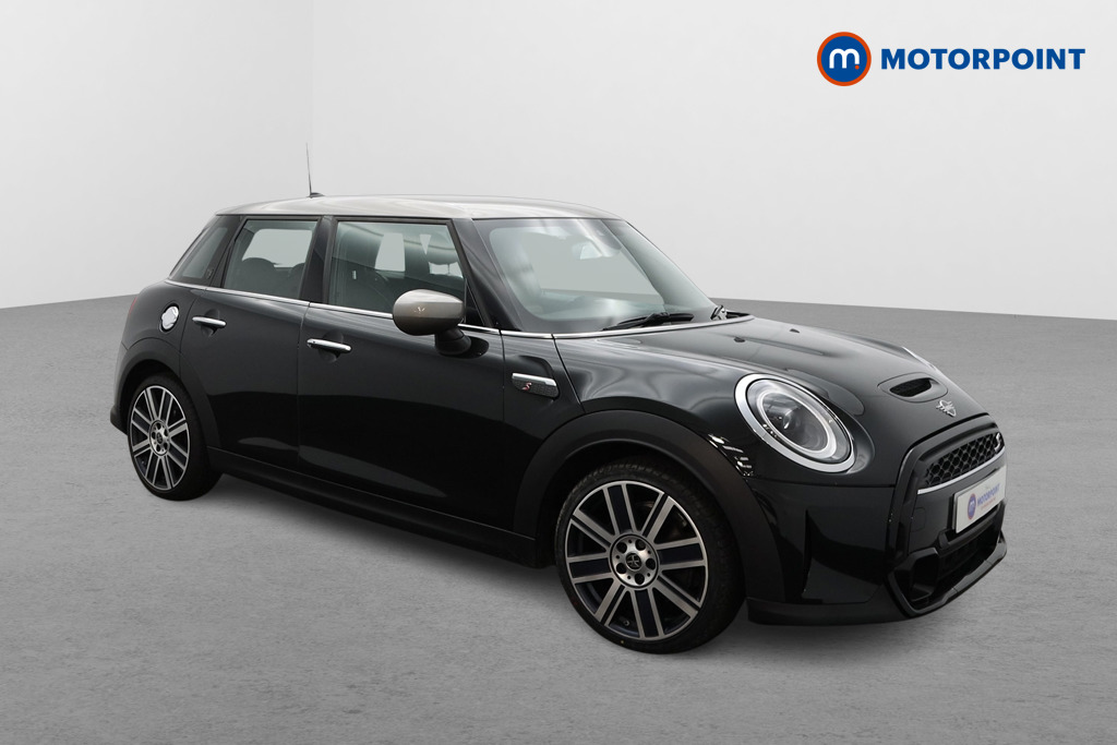 Mini Hatchback Cooper S Exclusive Automatic Petrol Hatchback - Stock Number (1565771) - Drivers side front corner