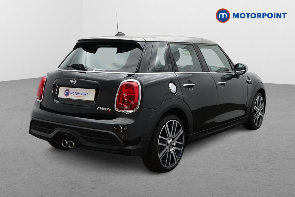 Mini Hatchback Cooper S Exclusive Automatic Petrol Hatchback - Stock Number (1565771) - Drivers side rear corner