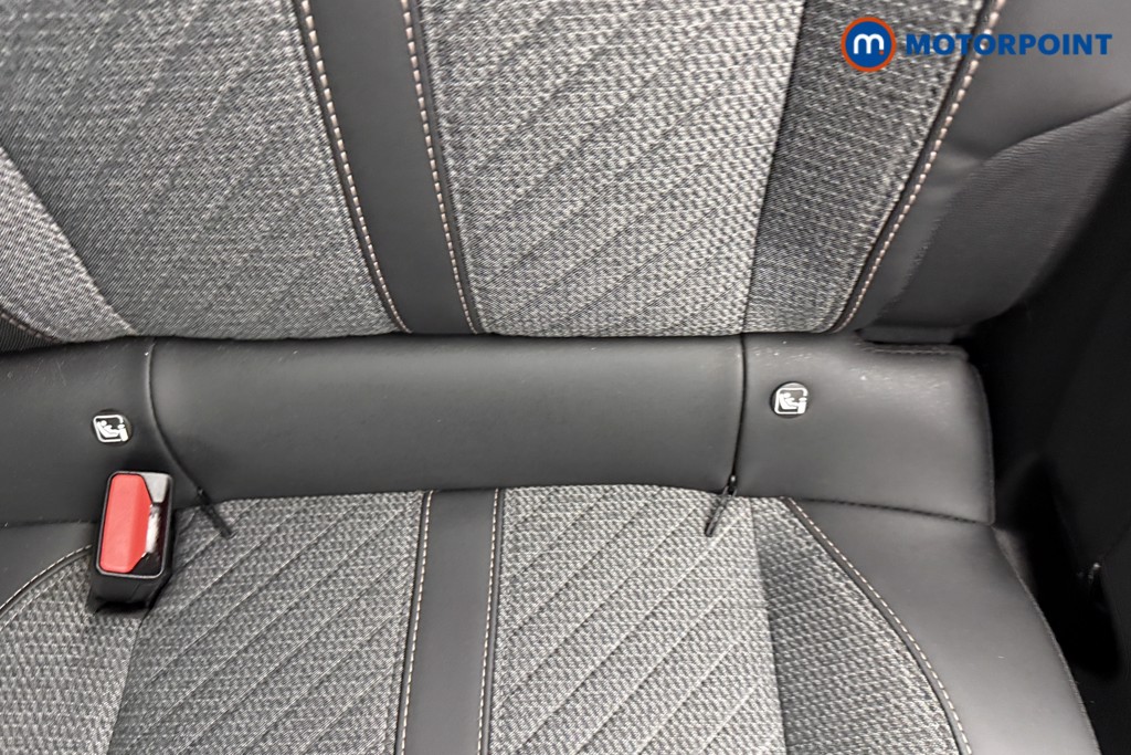 Peugeot 2008 Allure Manual Petrol SUV - Stock Number (1565932) - 21st supplementary image
