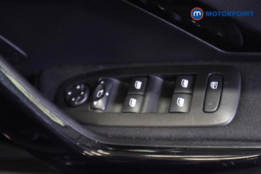 Peugeot 208 Tech Edition Manual Petrol Hatchback - Stock Number (1566199) - 9th supplementary image