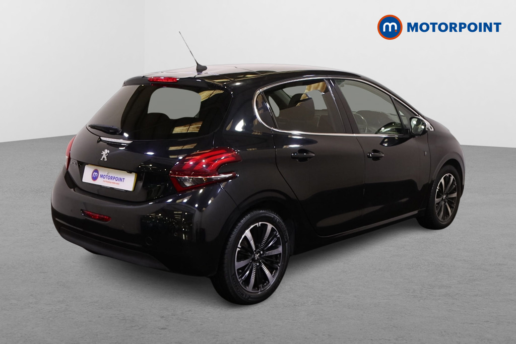 Peugeot 208 Tech Edition Manual Petrol Hatchback - Stock Number (1566199) - Drivers side rear corner
