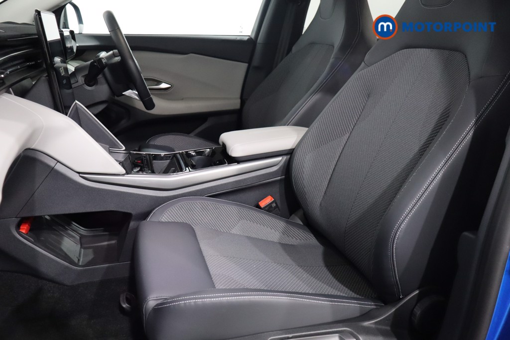 Ford Explorer Select Automatic Electric SUV - Stock Number (1566218) - 4th supplementary image