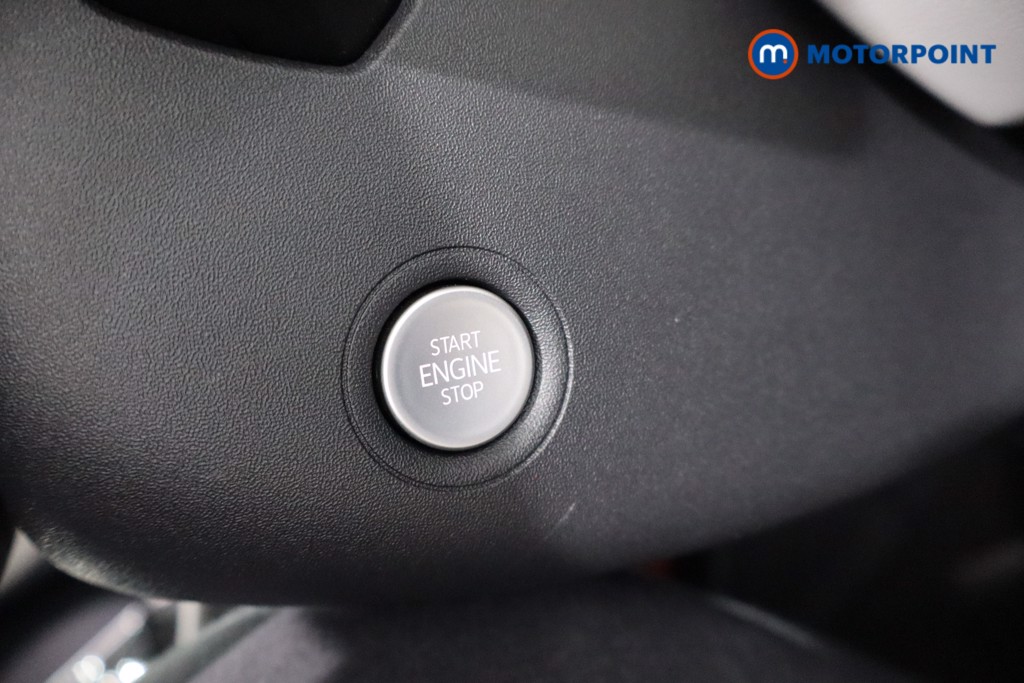 Ford Explorer Select Automatic Electric SUV - Stock Number (1566218) - 13th supplementary image