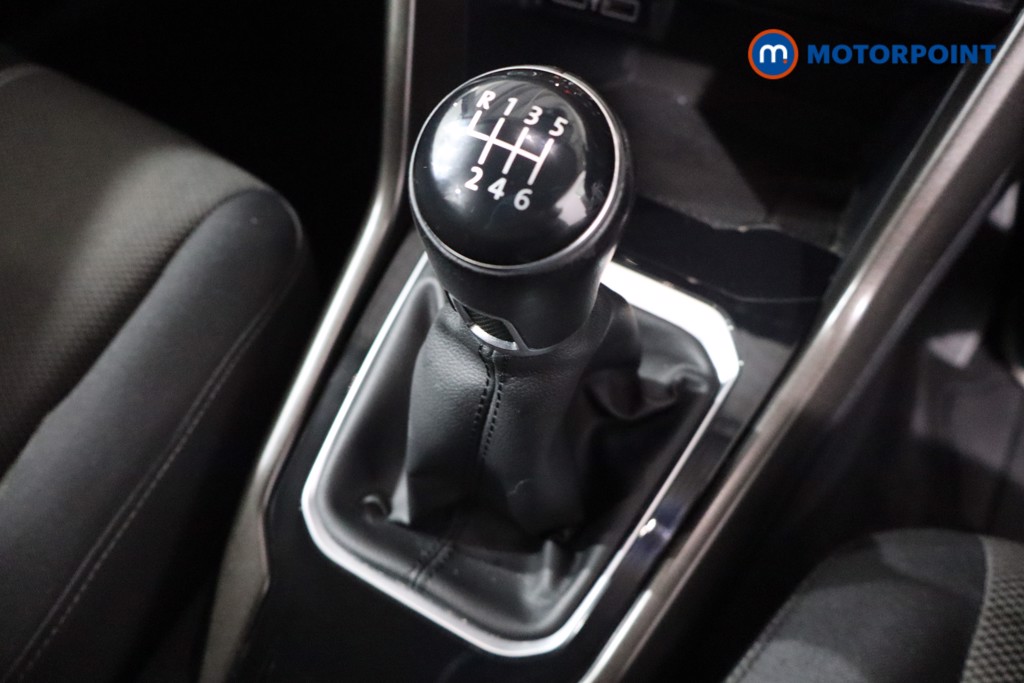 Volkswagen T-Roc Design Manual Diesel SUV - Stock Number (1566512) - 14th supplementary image