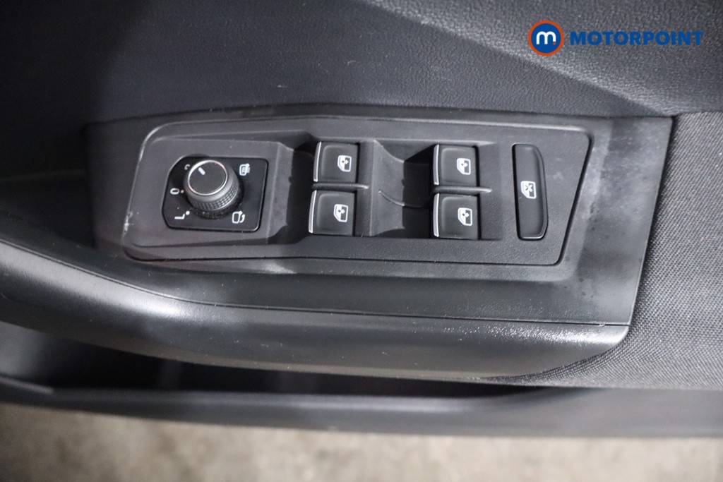 Volkswagen T-Roc Design Manual Diesel SUV - Stock Number (1566512) - 23rd supplementary image