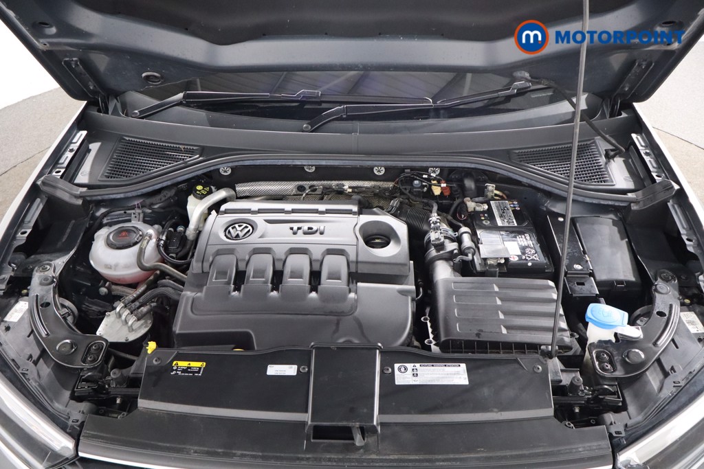 Volkswagen T-Roc Design Manual Diesel SUV - Stock Number (1566512) - 30th supplementary image