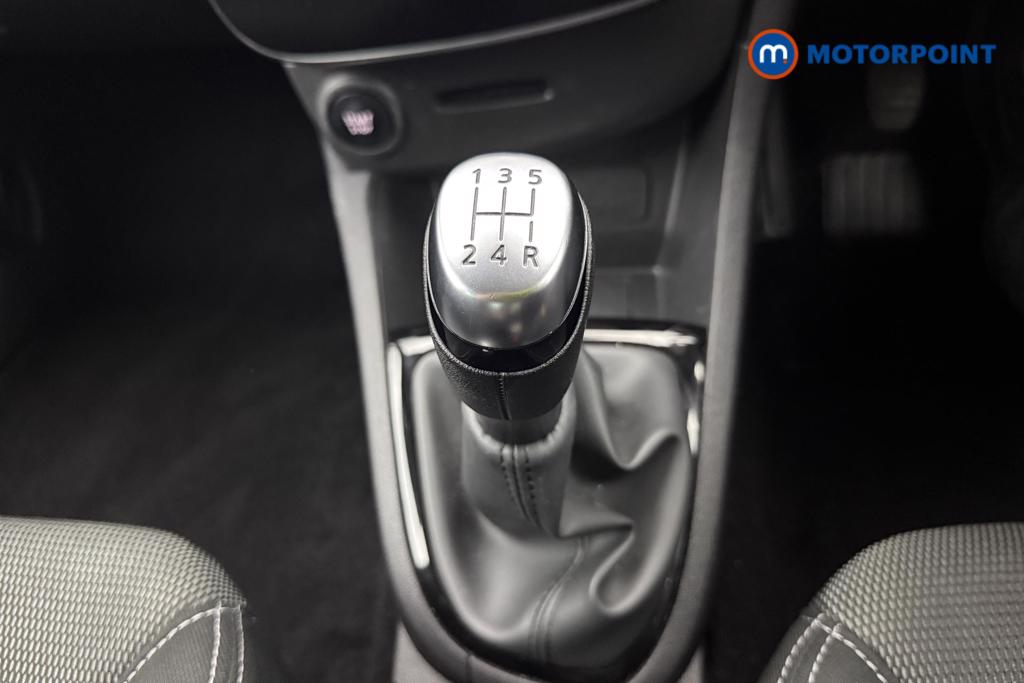 Renault Clio Iconic Manual Petrol Hatchback - Stock Number (1566547) - 7th supplementary image