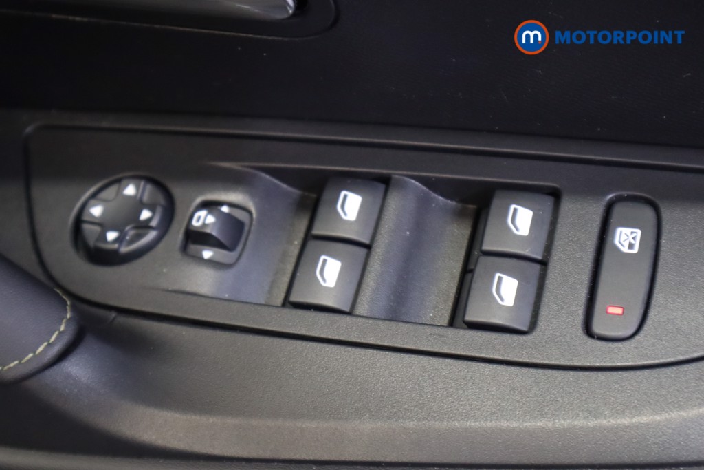 Peugeot 2008 Gt Premium Automatic Petrol SUV - Stock Number (1566689) - 9th supplementary image