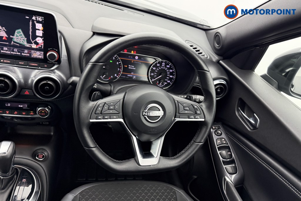 Nissan Juke N-Connecta Automatic Petrol SUV - Stock Number (1566893) - 4th supplementary image