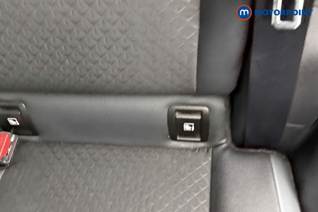 Nissan Juke N-Connecta Automatic Petrol SUV - Stock Number (1566893) - 26th supplementary image