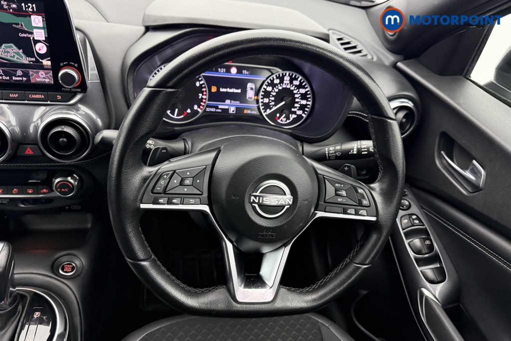 Nissan Juke N-Connecta Automatic Petrol SUV - Stock Number (1566898) - 3rd supplementary image
