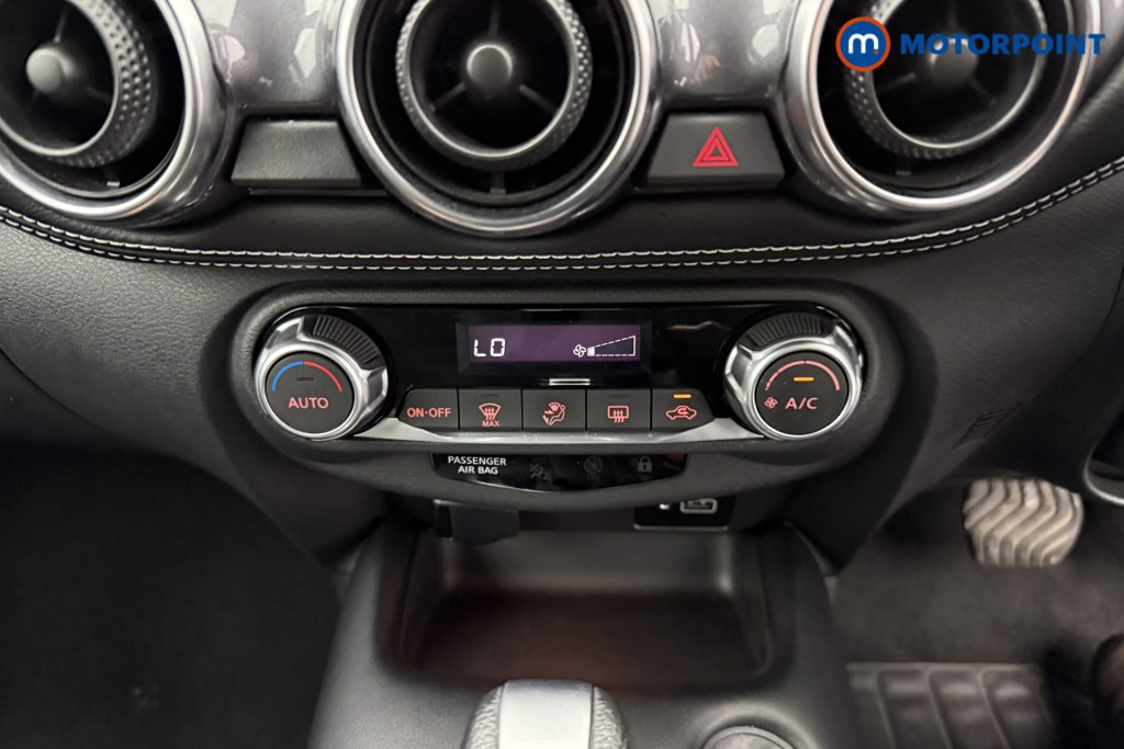 Nissan Juke N-Connecta Automatic Petrol SUV - Stock Number (1566898) - 11th supplementary image