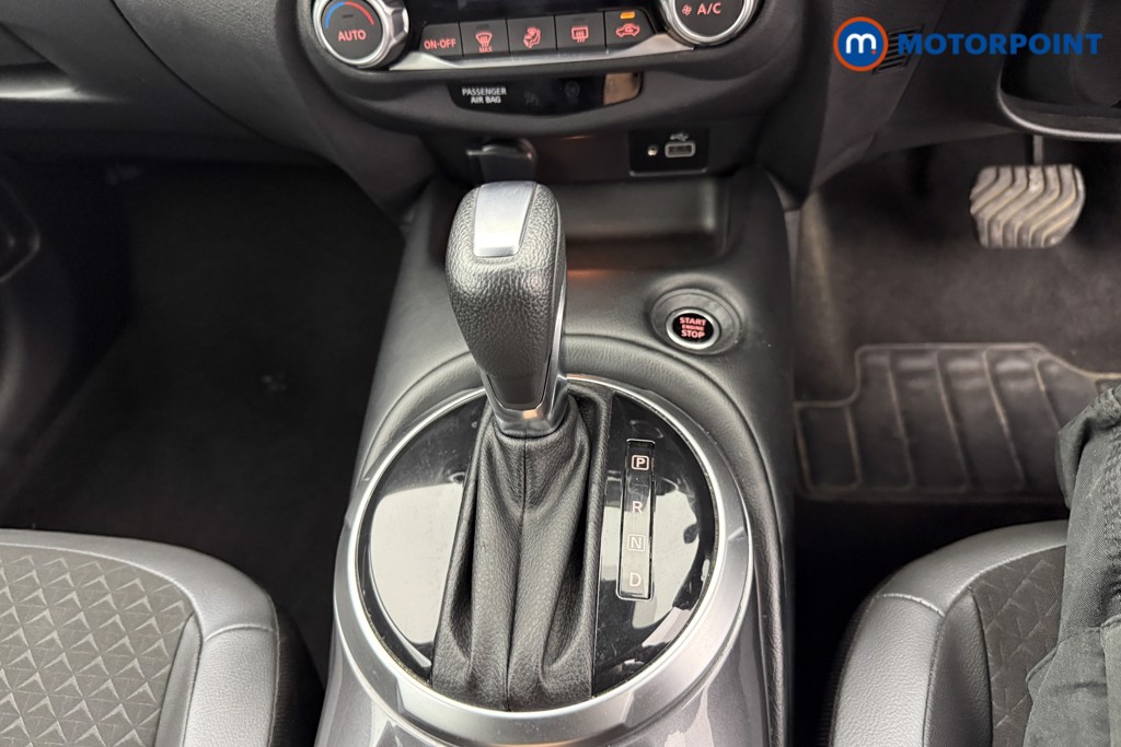 Nissan Juke N-Connecta Automatic Petrol SUV - Stock Number (1566898) - 12th supplementary image