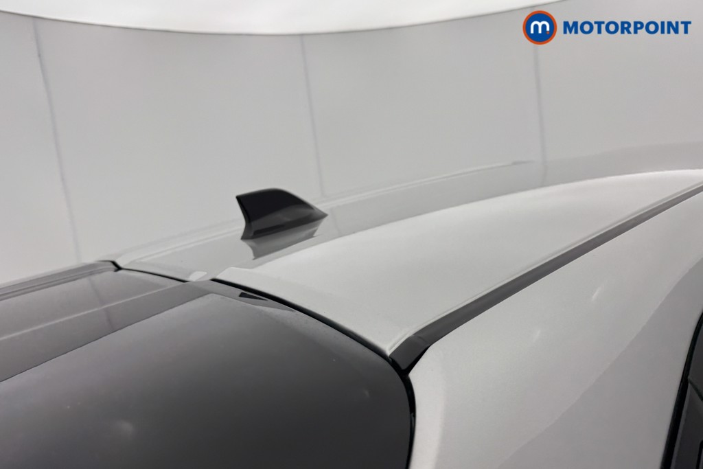 Nissan Juke N-Connecta Automatic Petrol SUV - Stock Number (1566898) - 19th supplementary image