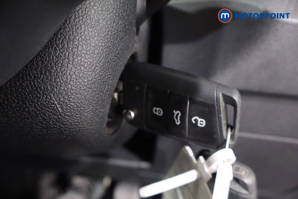 Volkswagen T-Cross Black Edition Manual Petrol SUV - Stock Number (1567507) - 13th supplementary image