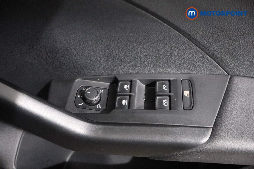 Volkswagen T-Cross Black Edition Manual Petrol SUV - Stock Number (1567507) - 21st supplementary image