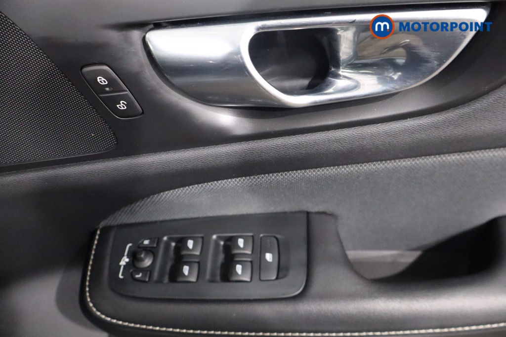 Volvo V60 R Design Automatic Petrol Estate - Stock Number (1567571) - 19th supplementary image