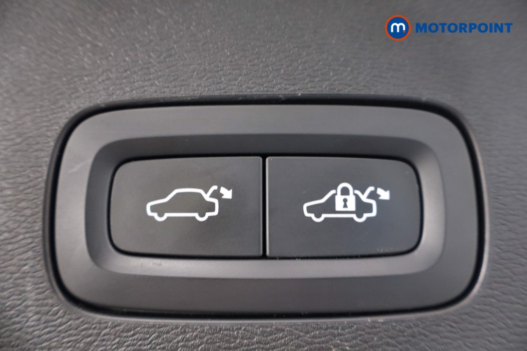 Volvo V60 R Design Automatic Petrol Estate - Stock Number (1567571) - 35th supplementary image