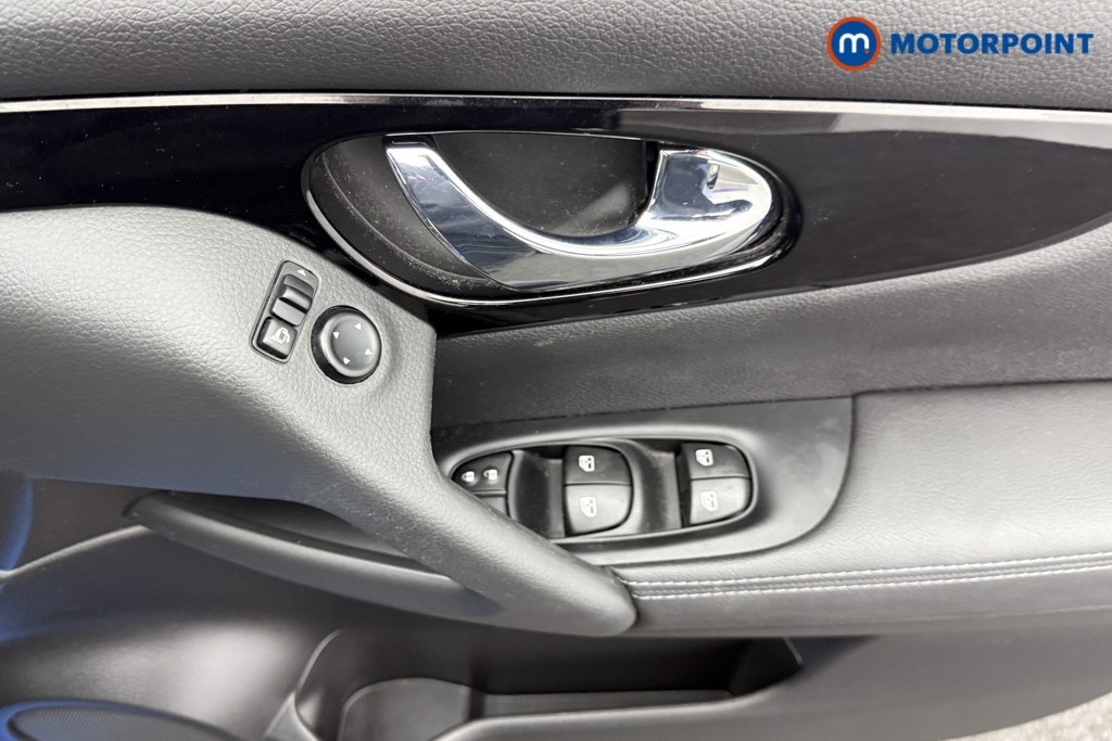 Nissan Qashqai Acenta Premium Manual Diesel SUV - Stock Number (1567829) - 16th supplementary image