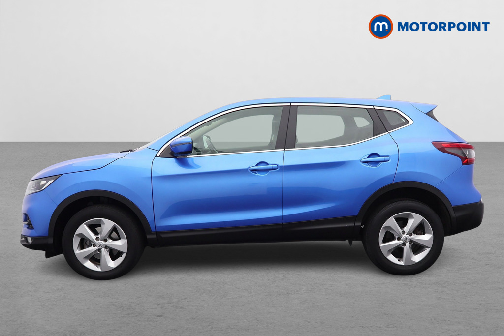 Nissan Qashqai Acenta Premium Manual Diesel SUV - Stock Number (1567829) - Passenger side