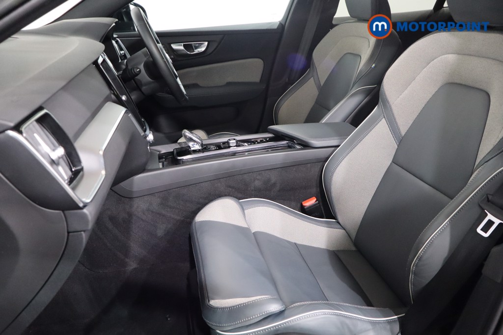 Volvo V60 Plus Automatic Petrol Estate - Stock Number (1567839) - 4th supplementary image