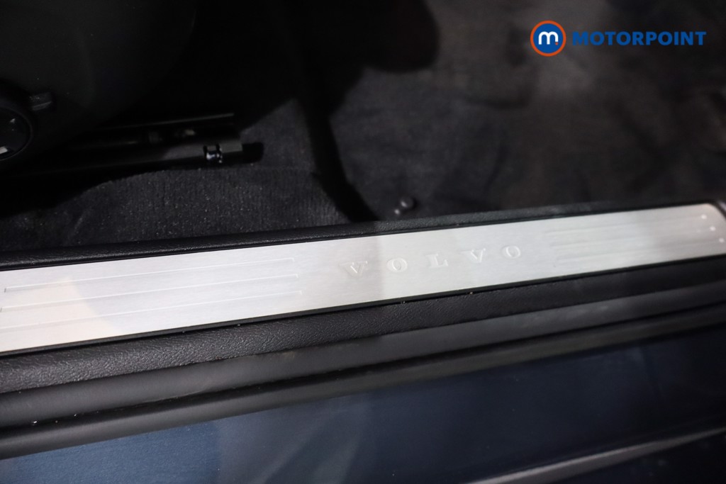 Volvo V60 Plus Automatic Petrol Estate - Stock Number (1567839) - 18th supplementary image