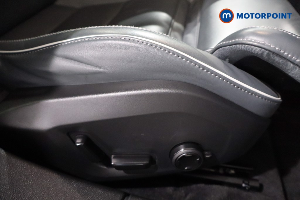 Volvo V60 Plus Automatic Petrol Estate - Stock Number (1567839) - 19th supplementary image