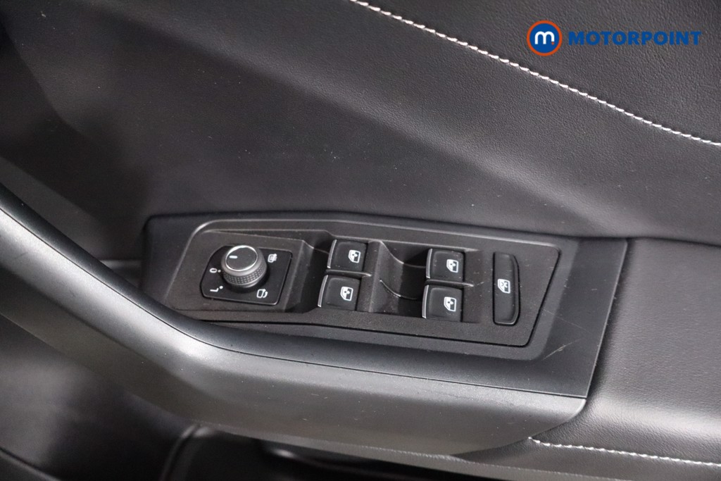 Volkswagen T-Roc R-Line Automatic Petrol SUV - Stock Number (1567880) - 22nd supplementary image