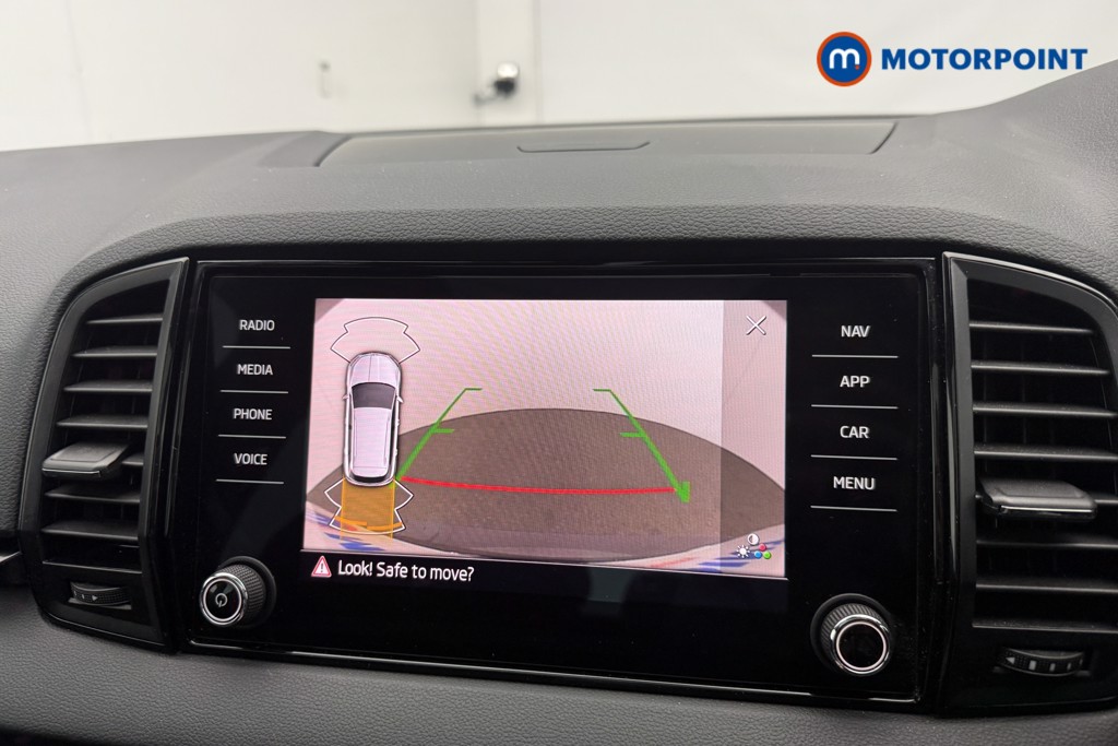 Skoda Karoq Sportline Manual Petrol SUV - Stock Number (1567889) - 8th supplementary image