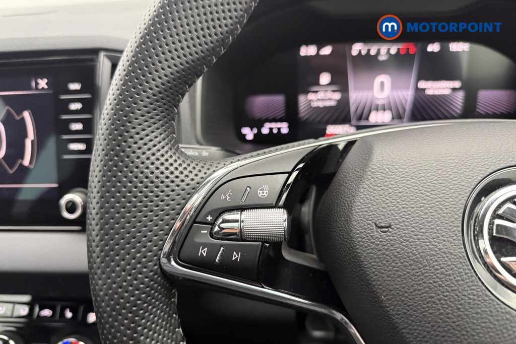Skoda Karoq Sportline Manual Petrol SUV - Stock Number (1567889) - 14th supplementary image