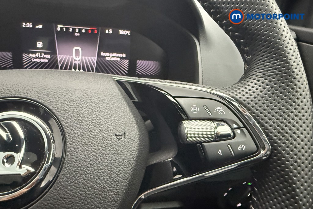 Skoda Karoq Sportline Manual Petrol SUV - Stock Number (1567889) - 15th supplementary image