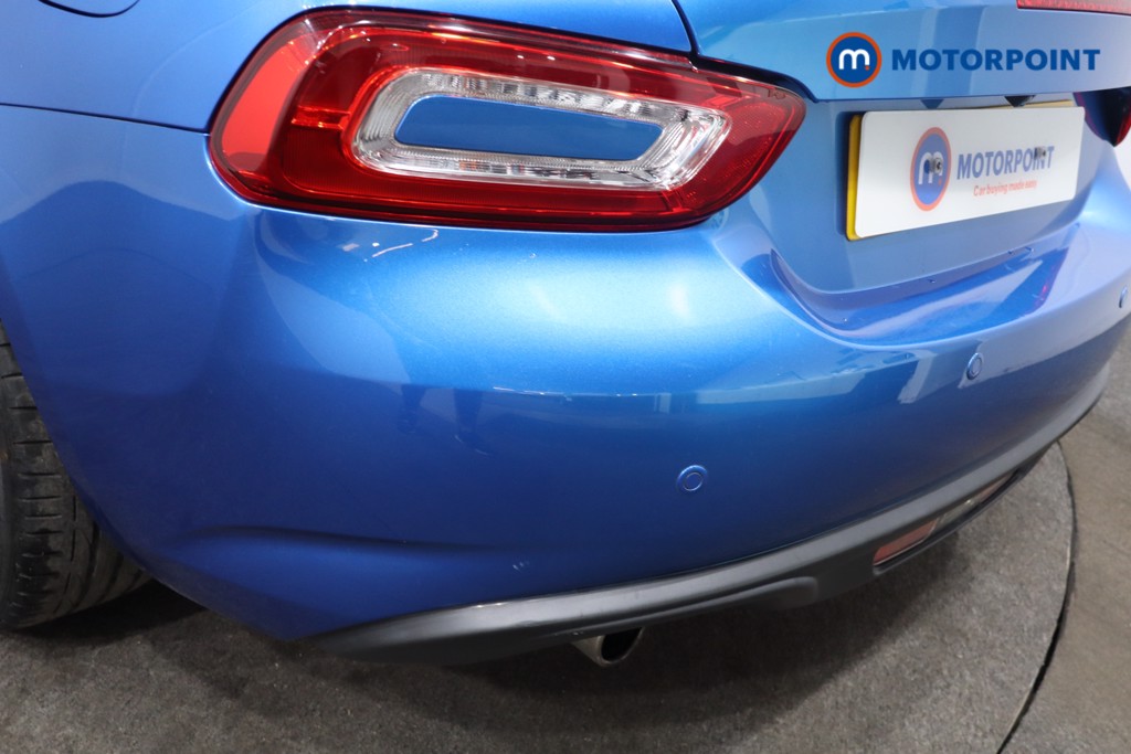 Fiat 124 Spider Lusso Manual Petrol Convertible - Stock Number (1568219) - 30th supplementary image